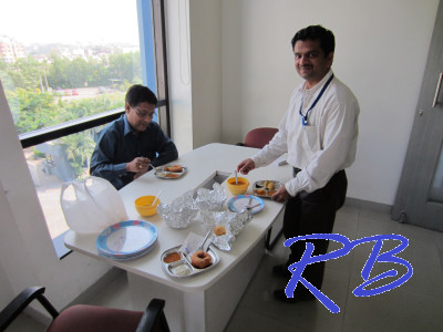 Traditional breakfast with the crew
I was invited to enjoy an authentic Indian breakfast with the crew
